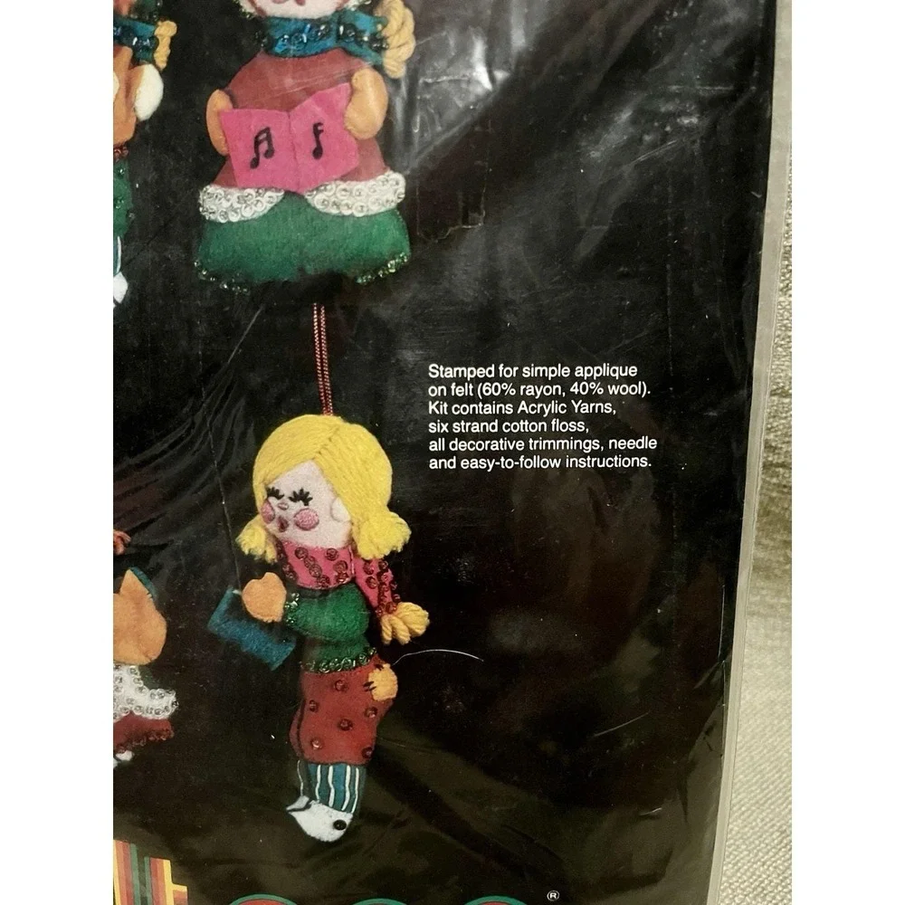 Sultana Christmas Needlecraft Bucilla 3386 Jeweled Holiday Ornaments 4 Carolers